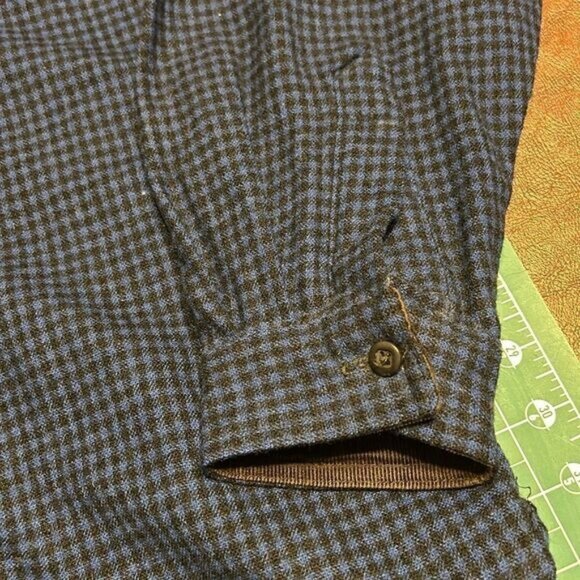 Vintage The Woolrich Woman Blue/Black Plaid Over Shirt Coat 16 - Picture 4 of 8